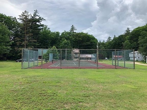 5th image of 31 Pinecrest Drive
