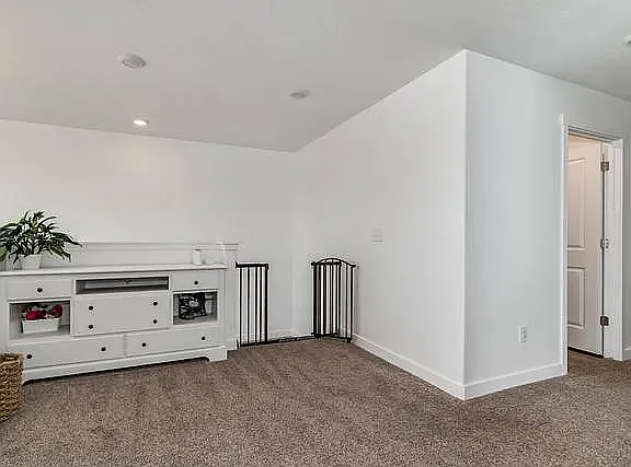 937 E Mecham Ave — Photo 19