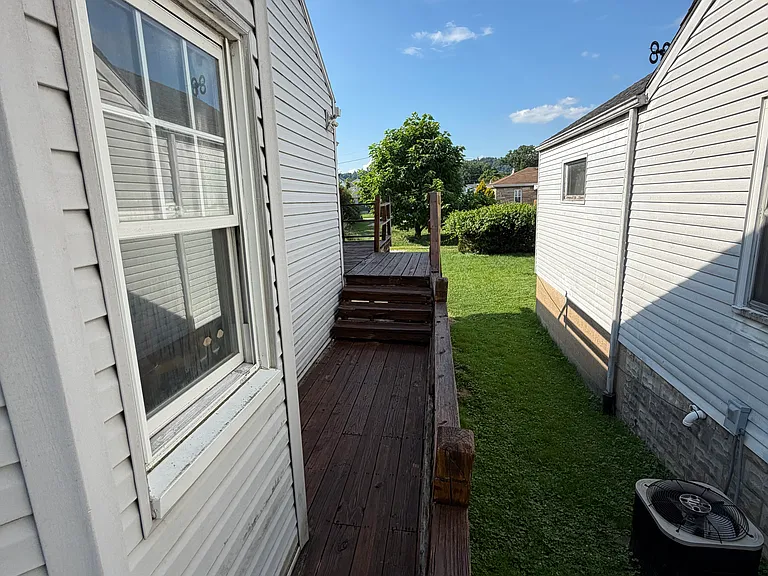 36 Duquesne Ave — Photo 10