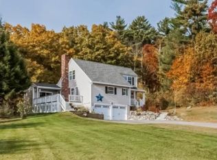 5 Meadow Rd, Windham, NH 03087