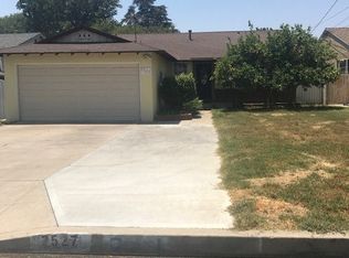 7527 Newcastle Ave, Reseda, CA 91335