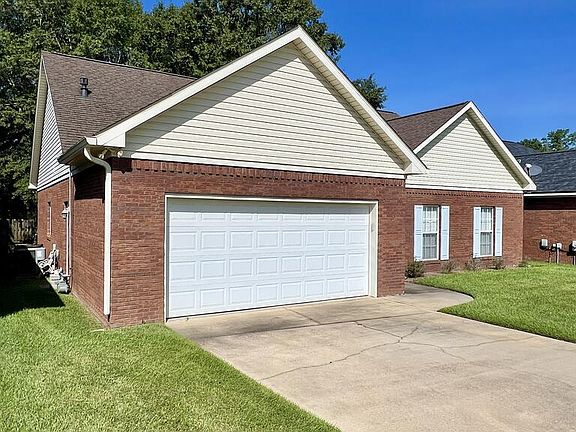 3rd image of 506 Frankfort Dr