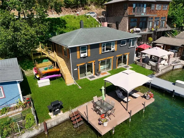 9026 W Lake Rd, Hammondsport, NY 14840