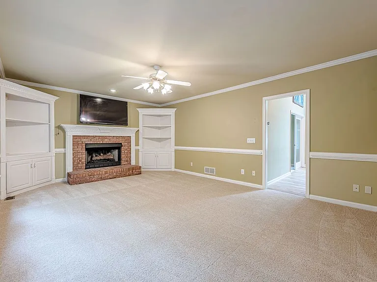 461 Braidwood Walk NW — Photo 22