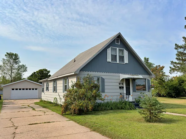 614 2nd St W, Park Rapids, MN 56470