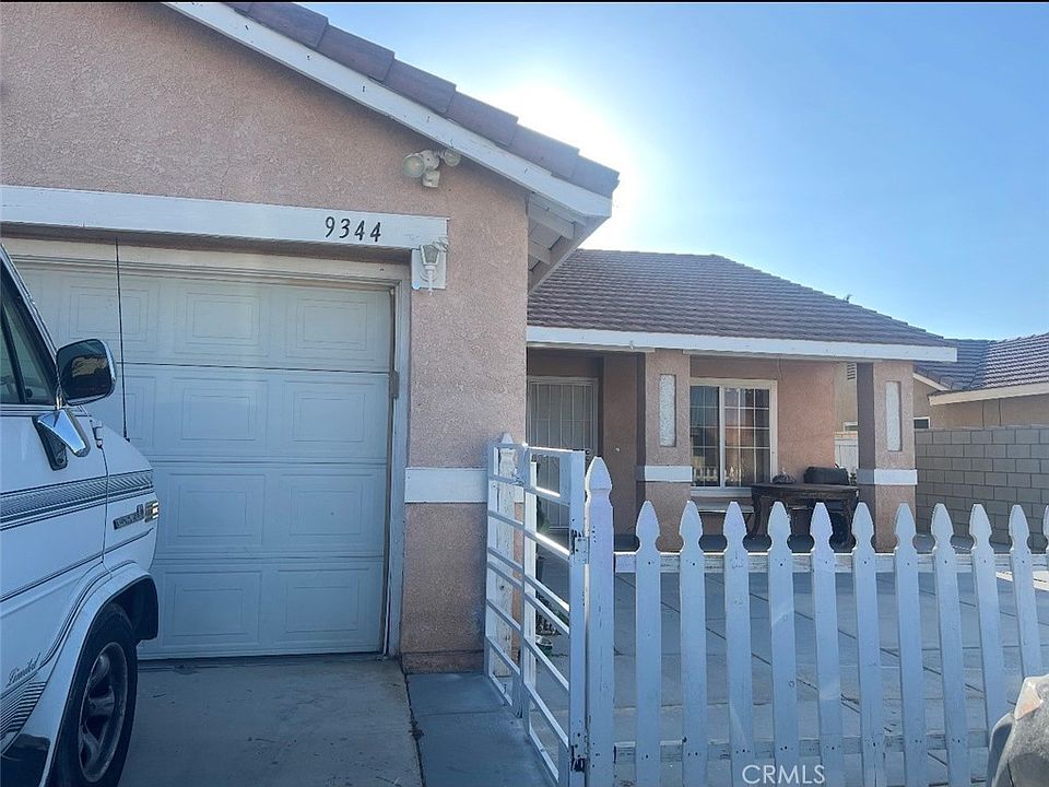 1st image of 9344 Nolina Dr