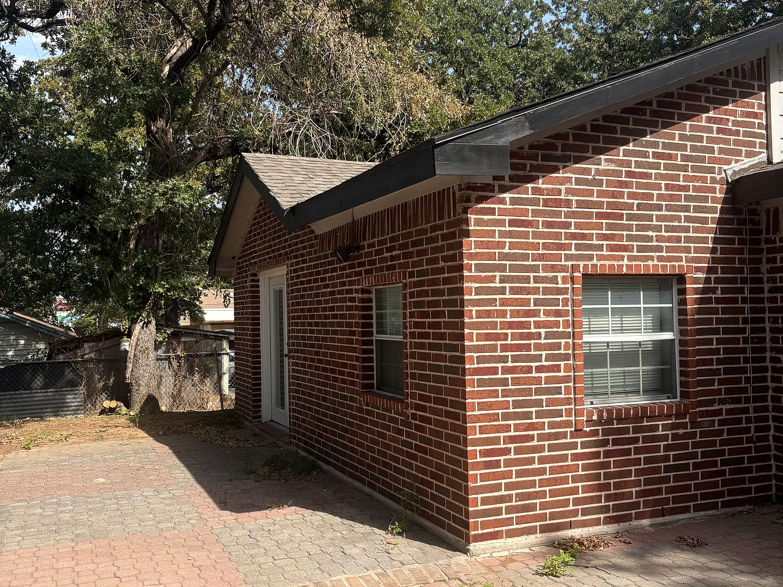 3 bed, 1515 sqft, $1,850 — Photo 2