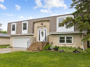 118 W Cunningham Dr, Palatine, IL 60067