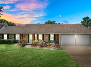 1017 E Comet Pl, Claremore, OK 74017