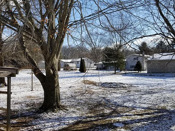 2nd image of 2864 E High St