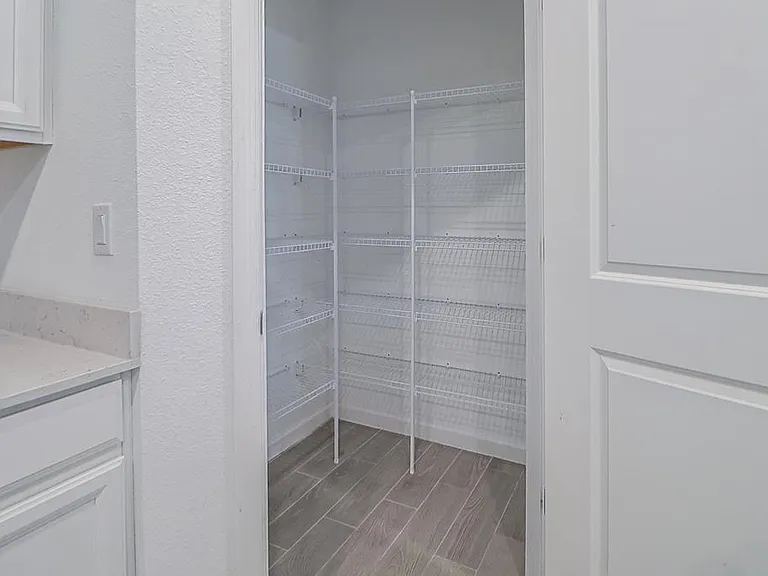 597 Lake Sinclair St — Photo 41