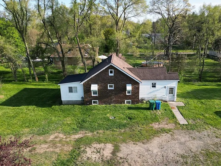 2365 Welch Rd — Photo 13