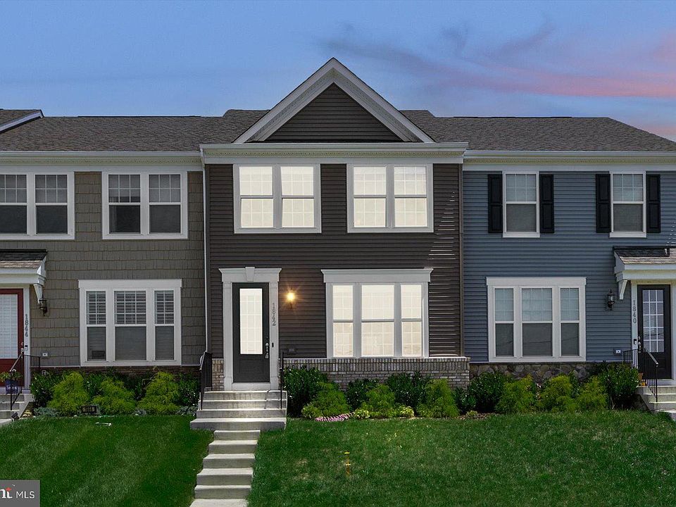 1st image of 1842 Briscoe Ln