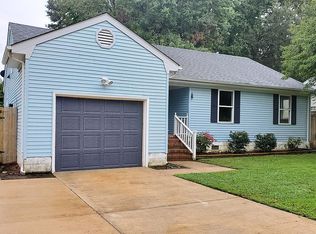 13 Baywood Ln, Portsmouth, VA 23701