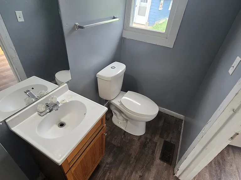 1039 N Lafountain St #R — Photo 3