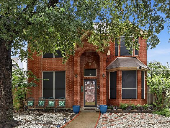 3rd image of 6517 White Oak Dr
