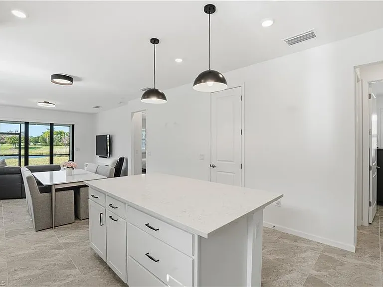 1645 Serena Ave — Photo 9