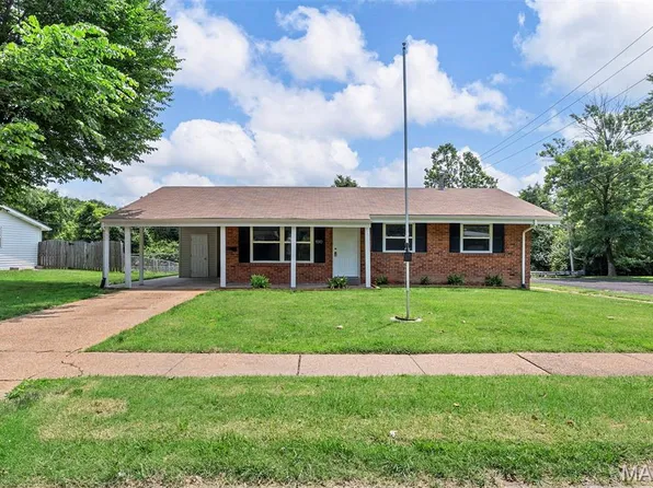 190 Patterson Ln, Florissant, MO 63031
