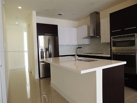 5th image of 10260 NW 63rd Ter APT 205