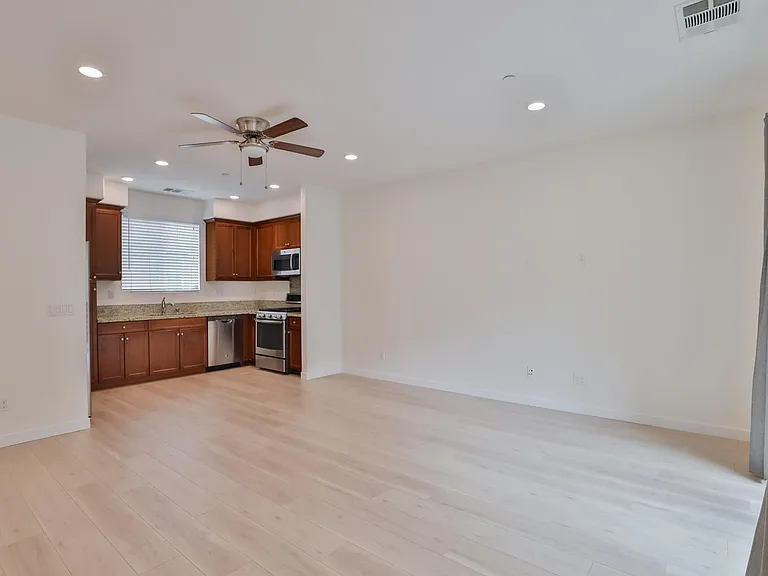 2710 Sparta Rd #3 — Photo 9