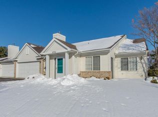 576 Mission Hills Dr, Chanhassen, MN 55317