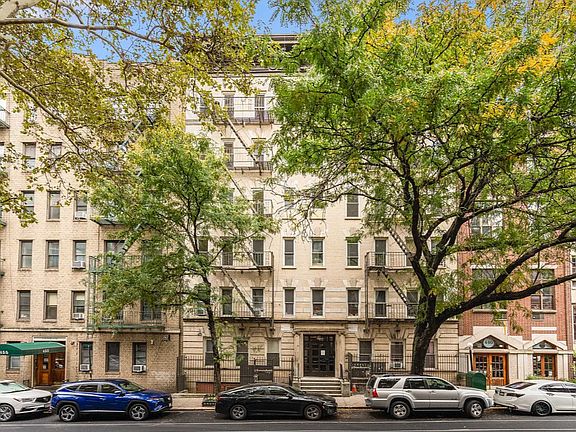 4th image of 451 W 44th St APT 36