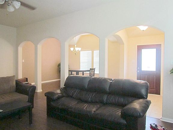 5th image of 1817 Oakbranch Dr