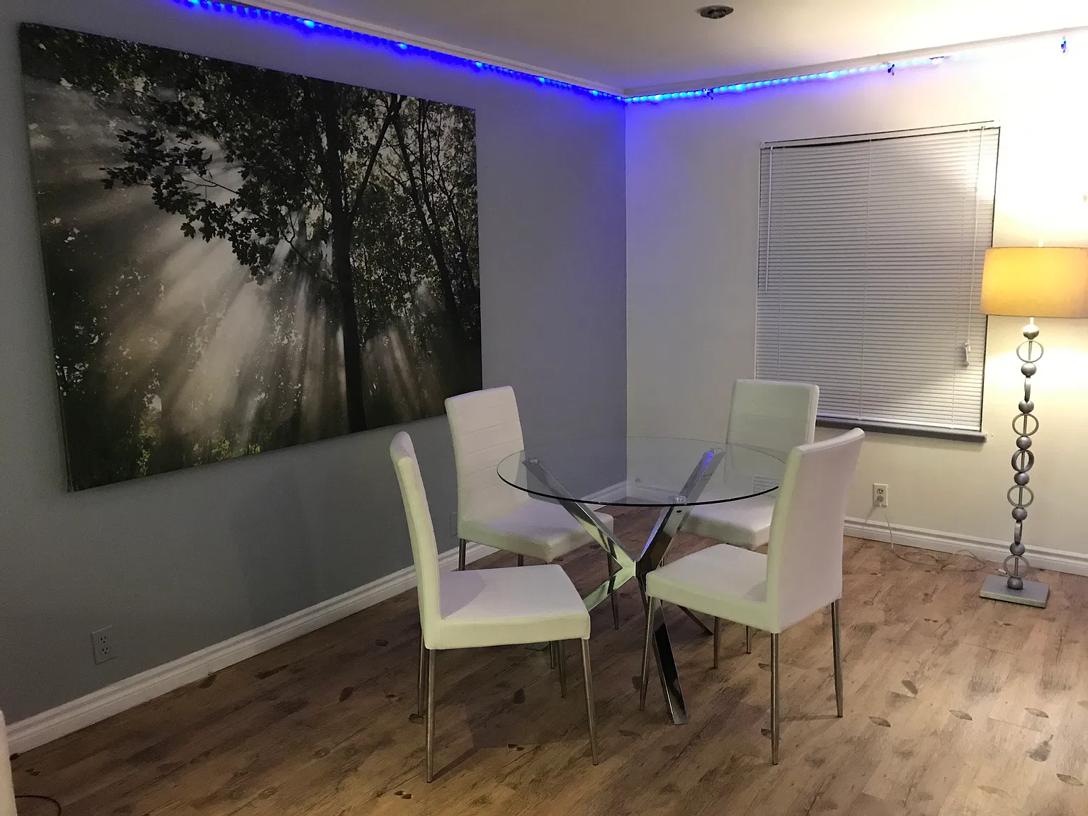 2 bed, 922 sqft, $1,500 — Photo 2
