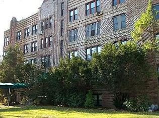 29 Woodmere Blvd APT 2C, Woodmere, NY 11598
