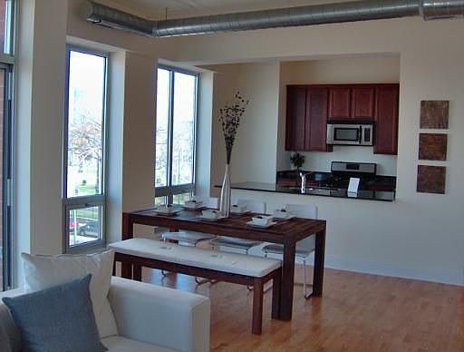 4th image of 4814 N Clark St APT 309