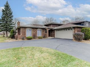 18438 Carriage Ln, Lansing, IL 60438