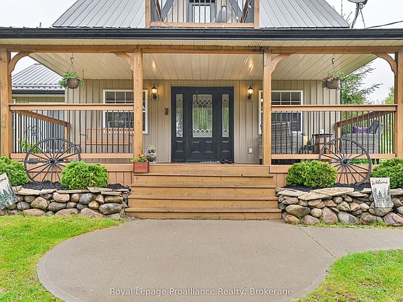 4th image of 526 Old Wooler Rd
