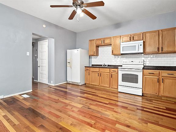 5th image of 4172 Walsh St
