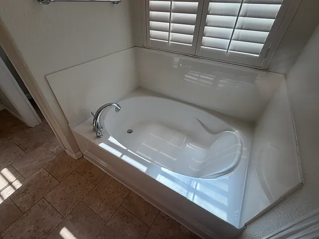 132 McDermott Ave — Photo 34