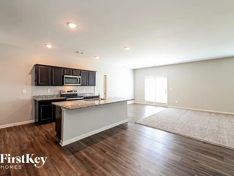 17 Apalachee Dr — Photo 3