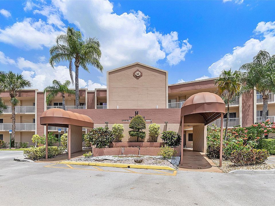 1st image of 7532 N Devon Drive #308