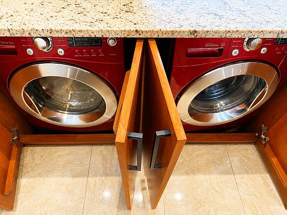 5th image of 1477 Ashford Avenue Torre Del Mnr #1603