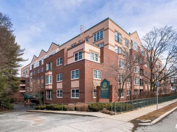 1 Watermill Pl Unit 528, Arlington, MA 02476