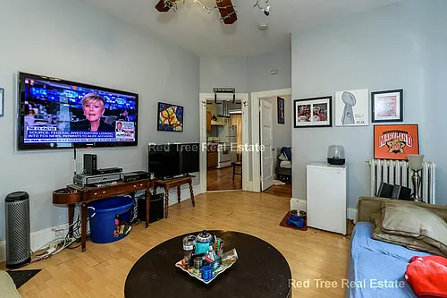 83 Surrey St #1 Photo 1