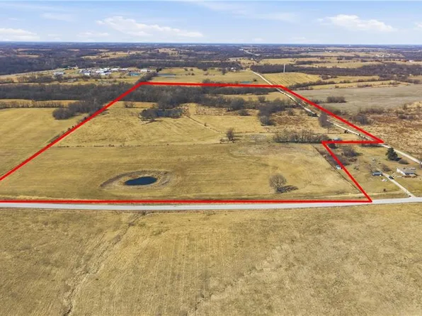 32910 S Gregg Rd, Creighton, MO 64739