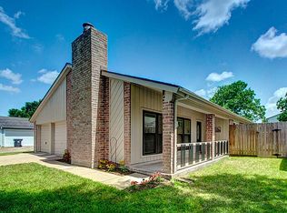 3023 Sam Houston Dr, Sugar Land, TX 77479