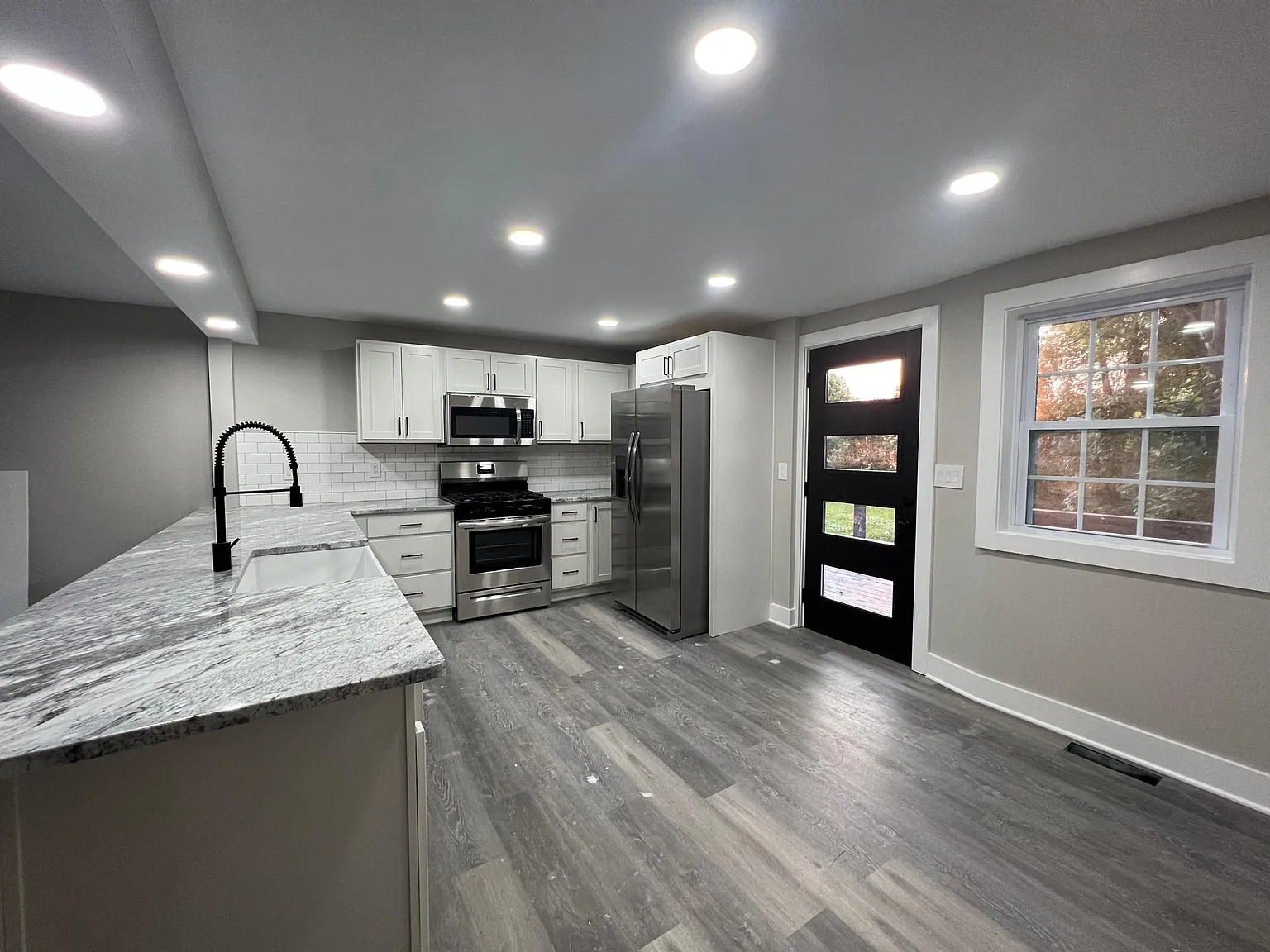 37384 Detroit Rd — Photo 1