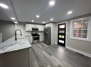37384 Detroit Rd, Avon, OH 44011