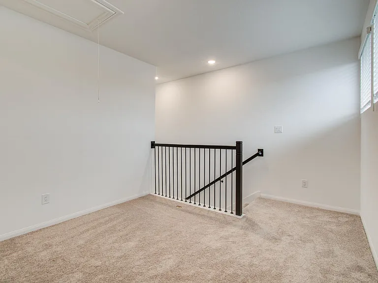 7231 Yarrow Blossom Ct — Photo 37