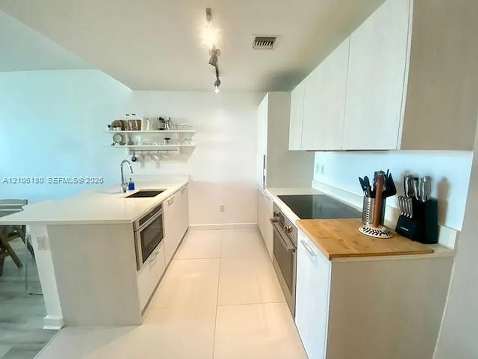 501 NE 31st Street Cu #802