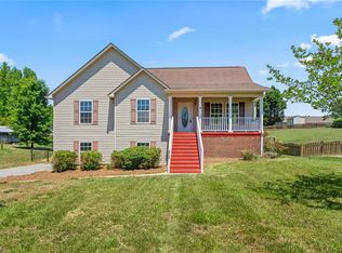 808 Arnold Rd, Lexington, NC 27295