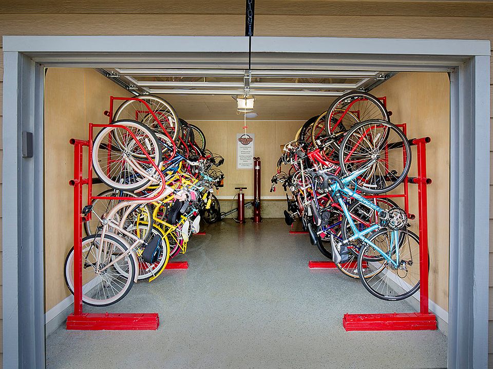 Cycle Hub and Repair Station