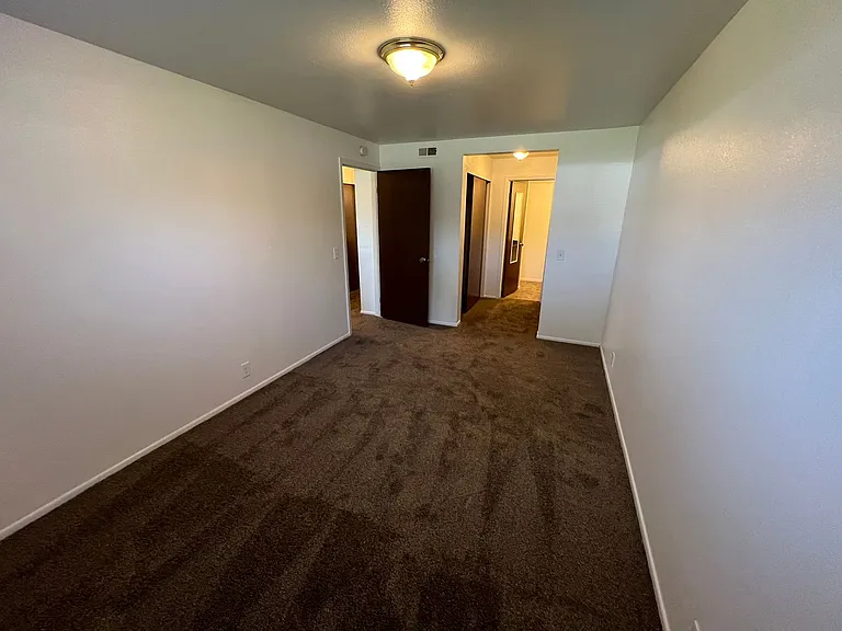 4689 S Brookwillow Cv #B — Photo 24