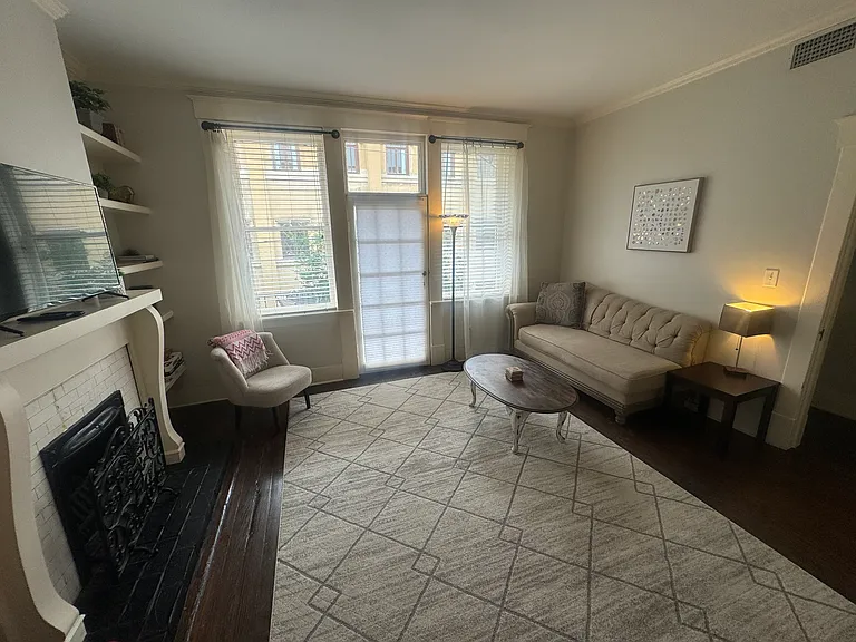 339 Whitaker St #3 — Photo 16