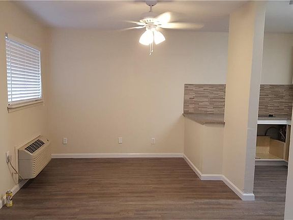 5th image of 722 Shelby Ln #B